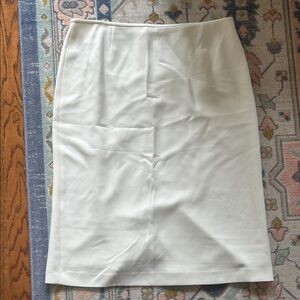 Tahari Elegant Cream Pencil Skirt